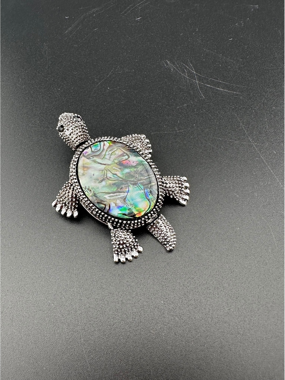 Turtle-Shaped Brooch with Abalone Shell Inlay Rhinestones 🦩